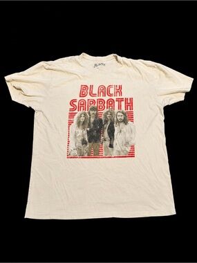 Black Sabbath Graphic Band Tee XL Cream Heavy Metal Shirt